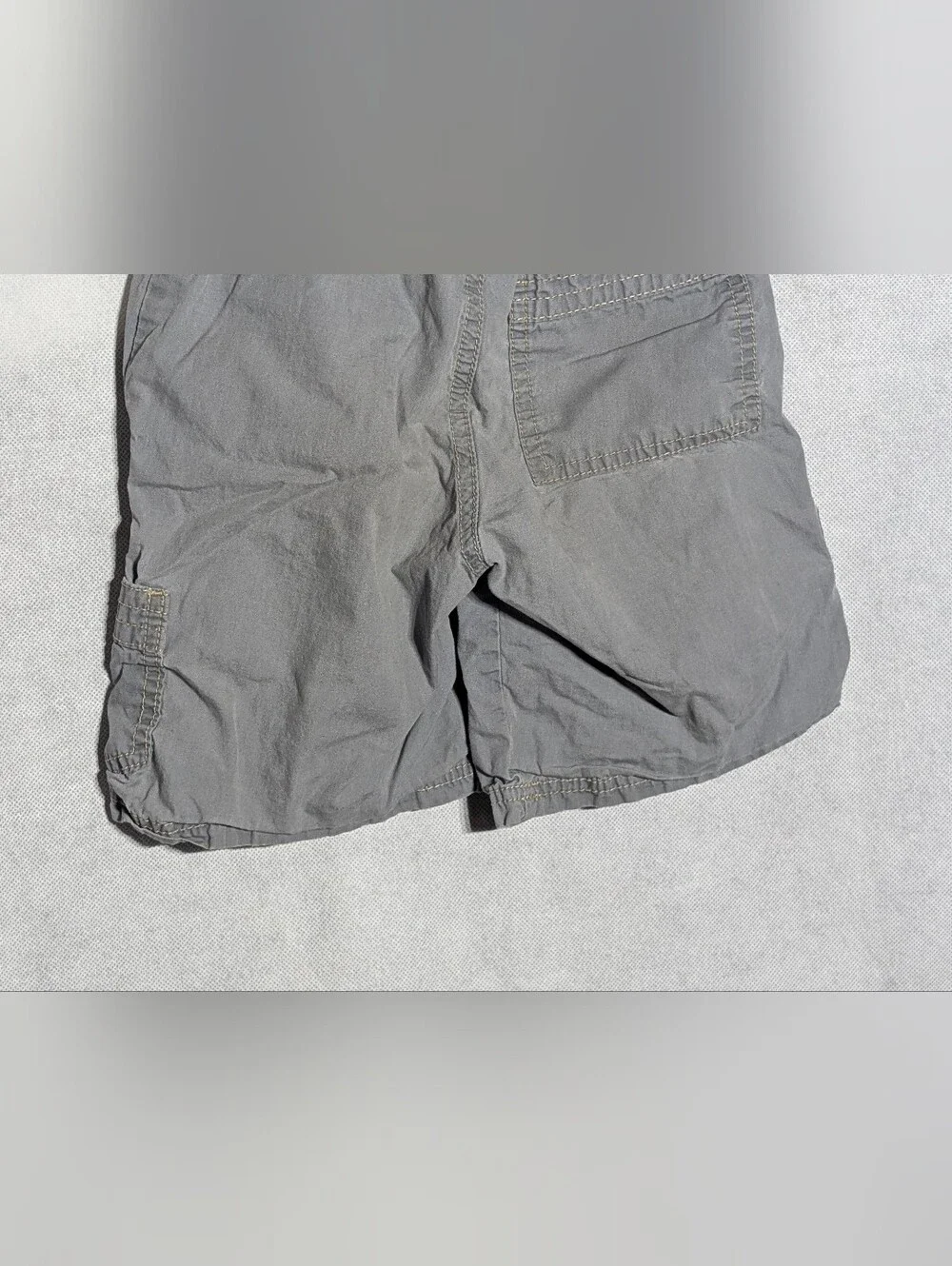 OshKosh B'gosh Boys Grey Elastic Waist Cargo Shorts Size 5 Cotton